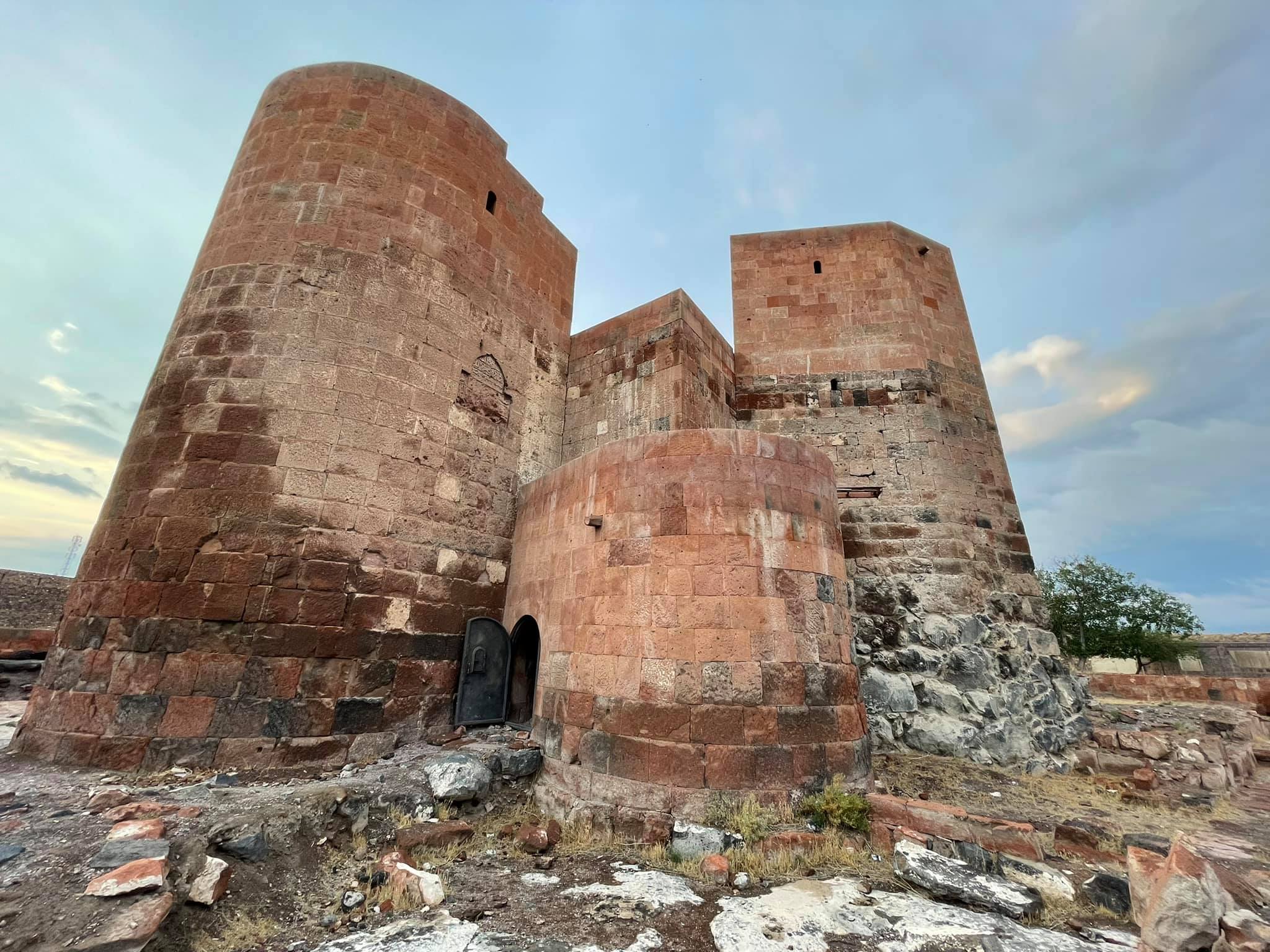 Dashtadem Castle (12)