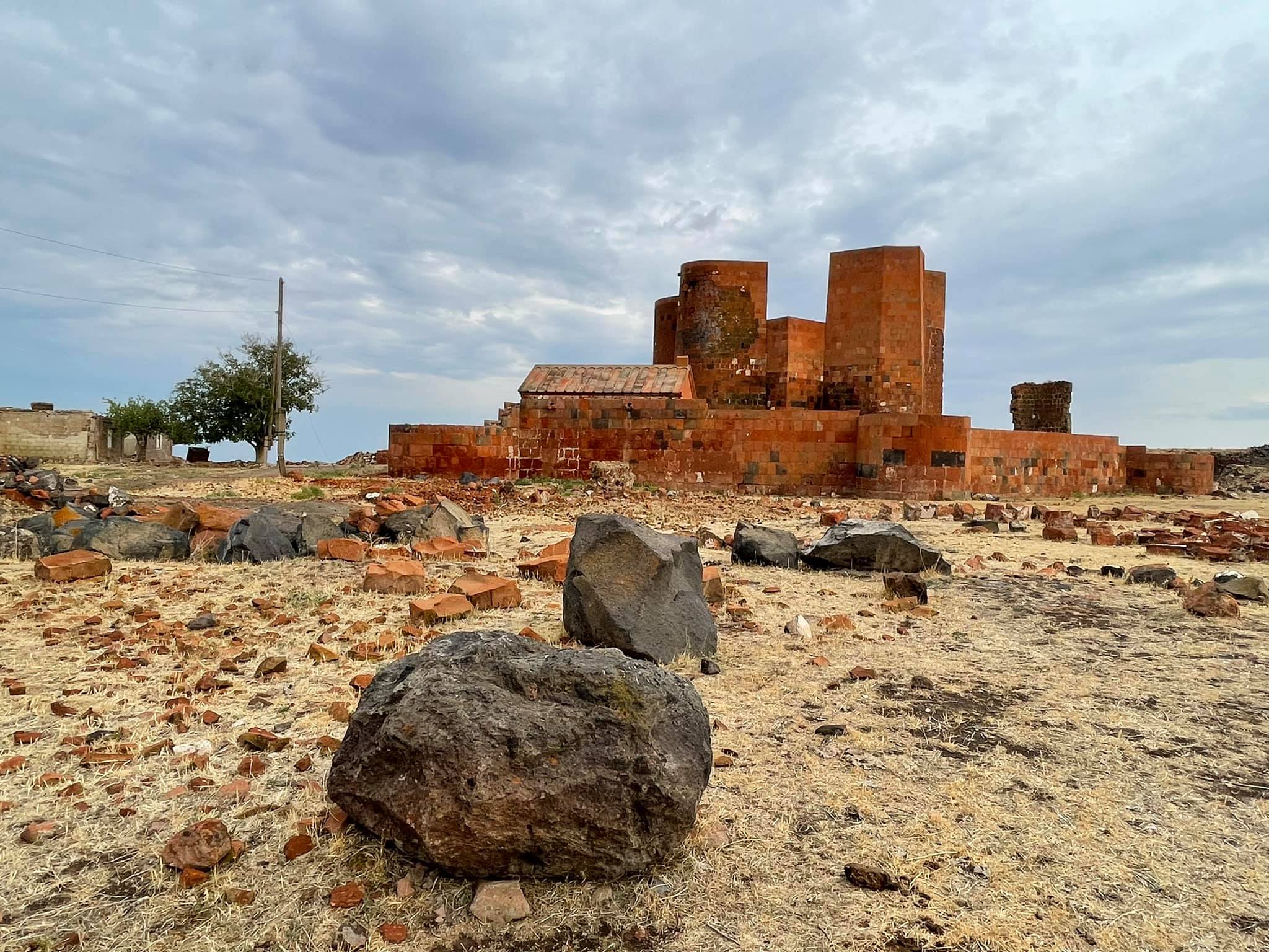 Dashtadem Castle (3)