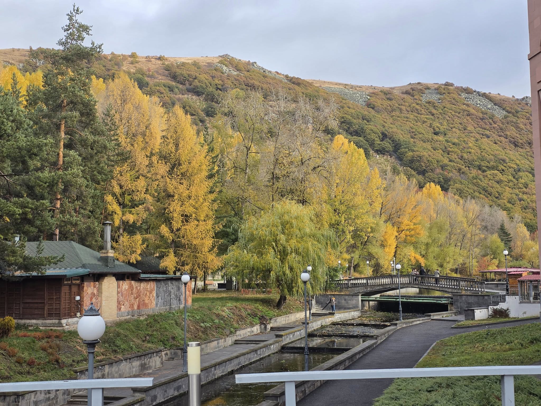 550893639_10110691104767507_5981108788492799222_n - Copy